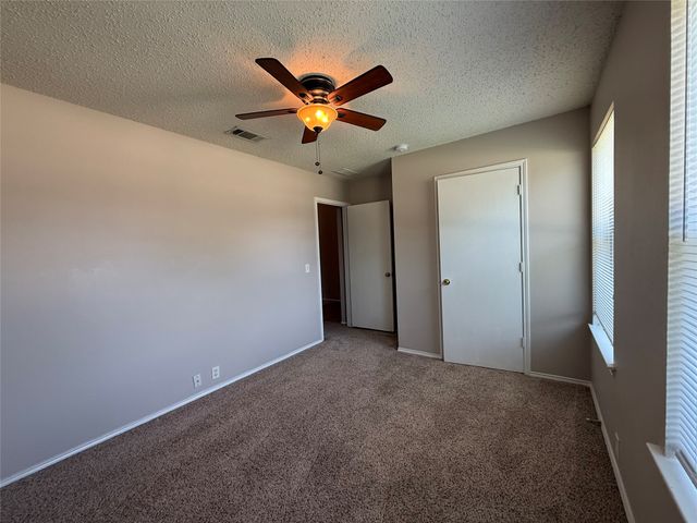 106 Oakhurst Drive, Seagoville, TX 75159