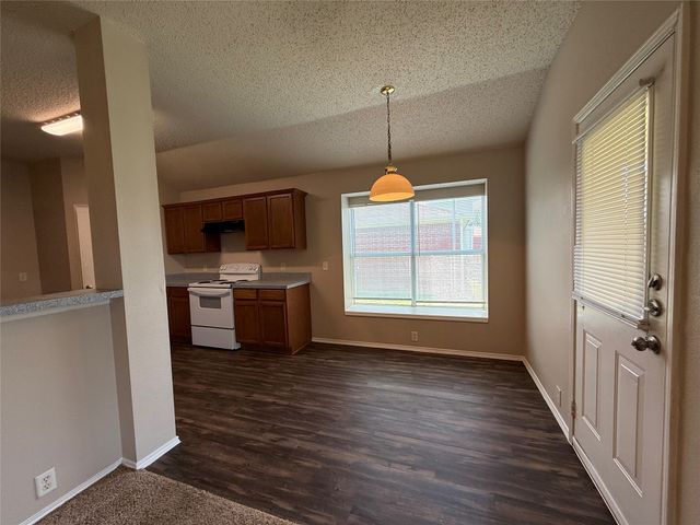 106 Oakhurst Drive, Seagoville, TX 75159