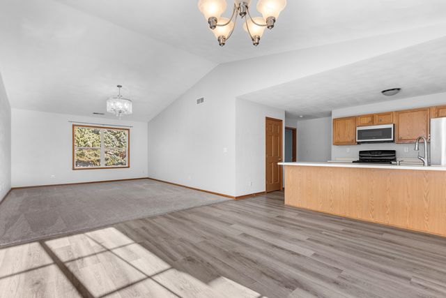 10161 Metalmark Lane 1, Roscoe, IL 61073