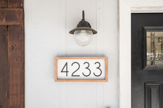 4233 Oak Ln, St Augustine, FL 32086