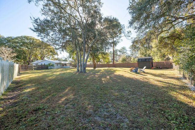 4233 Oak Ln, St Augustine, FL 32086