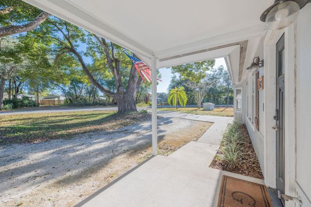 4233 Oak Ln, St Augustine, FL 32086