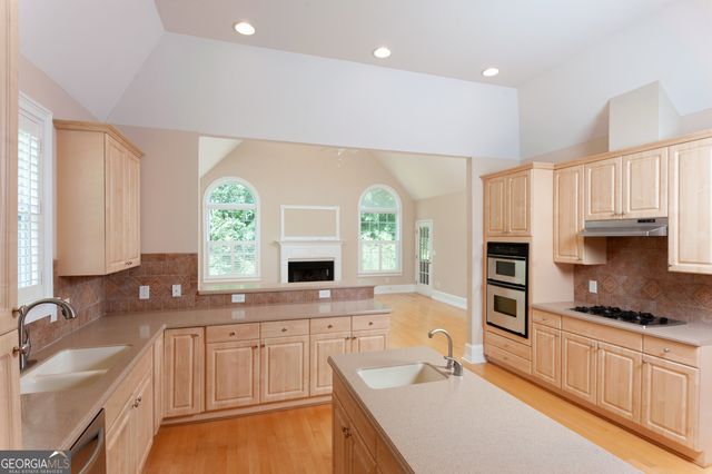 8008 Revere Drive, Mcdonough, GA 30252