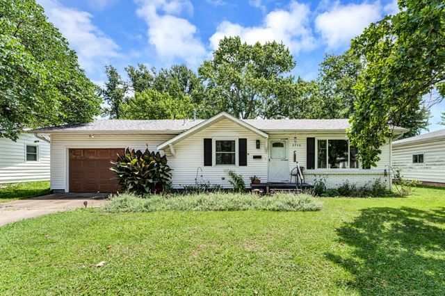 2556 S Westwood Avenue, Springfield, MO 65807