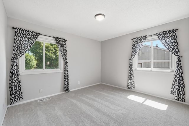110972 Von Hertzen Circle, Chaska, MN 55318