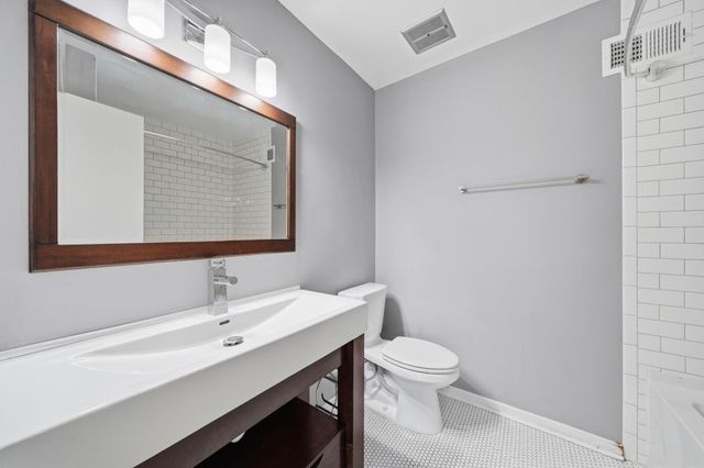 110972 Von Hertzen Circle, Chaska, MN 55318