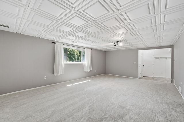 110972 Von Hertzen Circle, Chaska, MN 55318