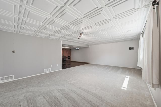 110972 Von Hertzen Circle, Chaska, MN 55318