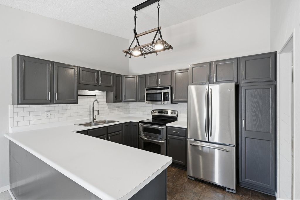 110972 Von Hertzen Circle, Chaska, MN 55318