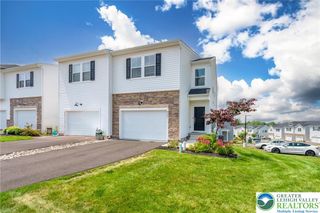 4901 Brookside Court, Upper Saucon Twp, PA 18036