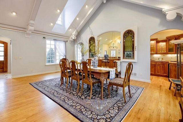 1436 Greenbrier Drive, Mount Vernon, OH 43050