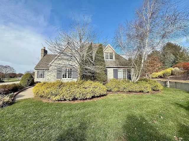 1436 Greenbrier Drive, Mount Vernon, OH 43050