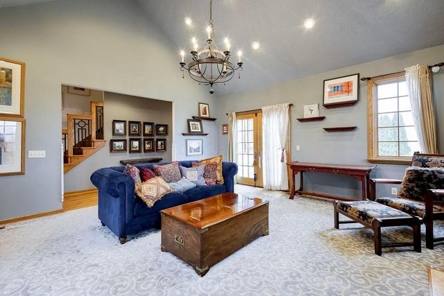 1436 Greenbrier Drive, Mount Vernon, OH 43050
