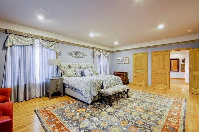 1436 Greenbrier Drive, Mount Vernon, OH 43050