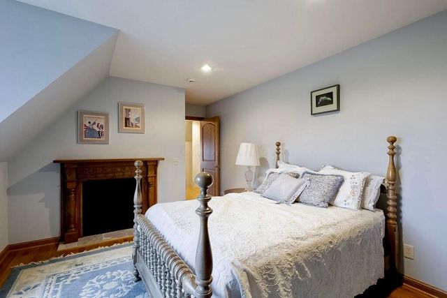 1436 Greenbrier Drive, Mount Vernon, OH 43050