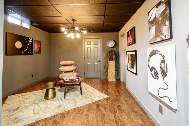 1436 Greenbrier Drive, Mount Vernon, OH 43050