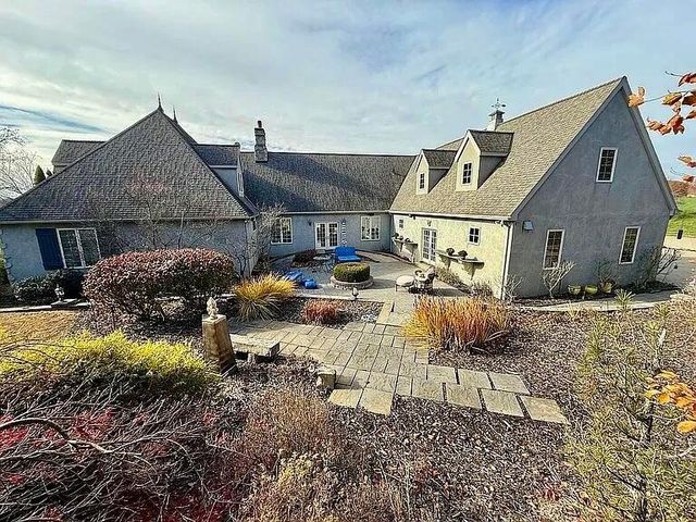 1436 Greenbrier Drive, Mount Vernon, OH 43050