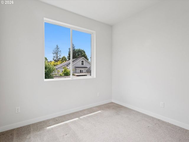 6410 N BURRAGE Ave, Portland, OR 97217