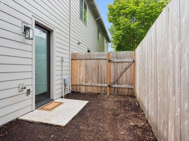 6410 N BURRAGE Ave, Portland, OR 97217