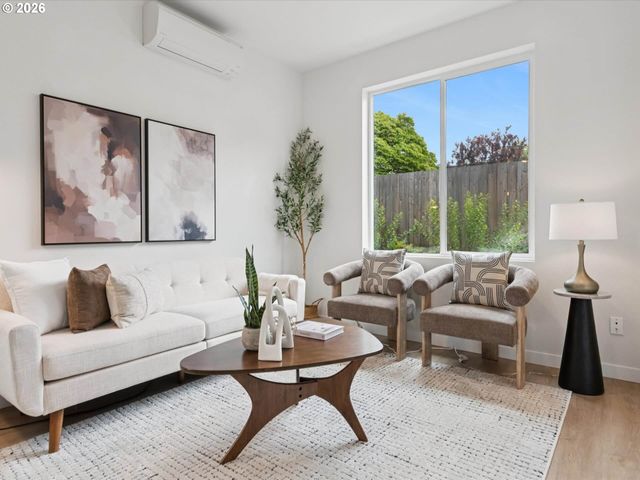 6410 N BURRAGE Ave, Portland, OR 97217