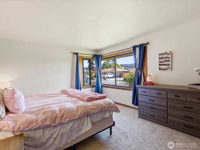 1417 Maple Street, Sumner, WA 98390