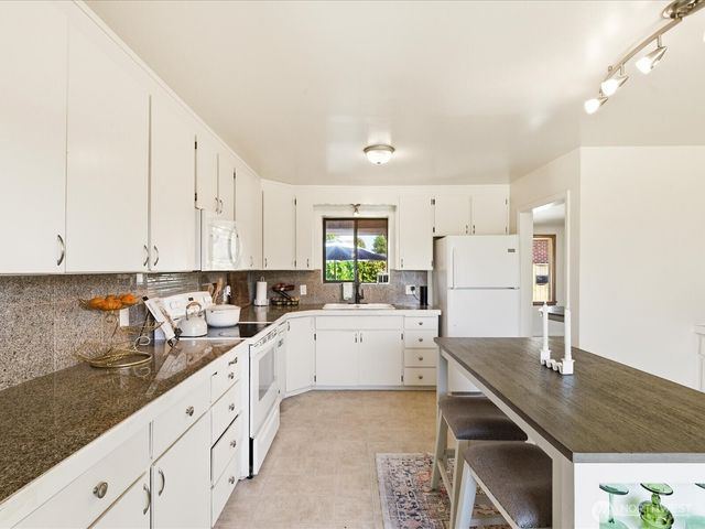 1417 Maple Street, Sumner, WA 98390