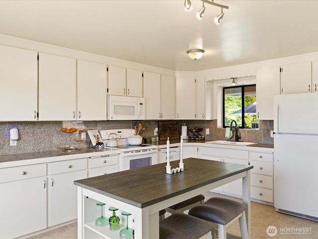 1417 Maple Street, Sumner, WA 98390