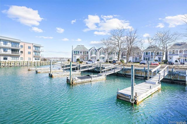 40 Stirling Cove, Greenport, NY 11944