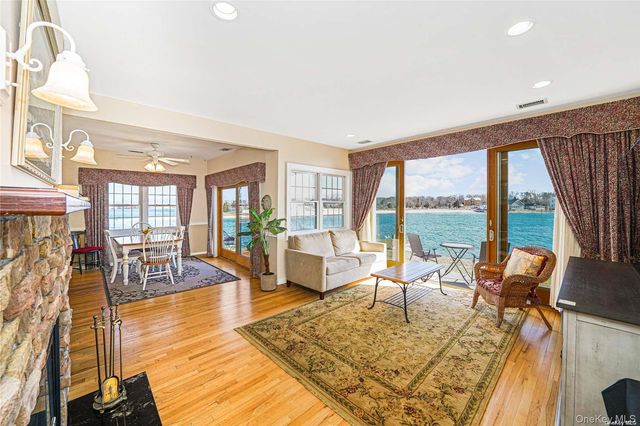 40 Stirling Cove, Greenport, NY 11944