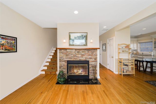 40 Stirling Cove, Greenport, NY 11944