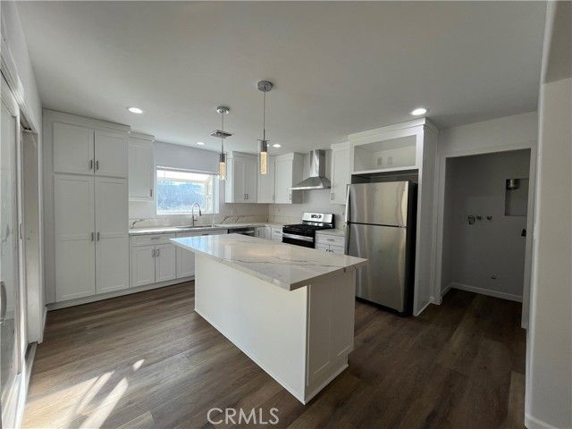 18708 Keswick, Reseda (los Angeles), CA 91335