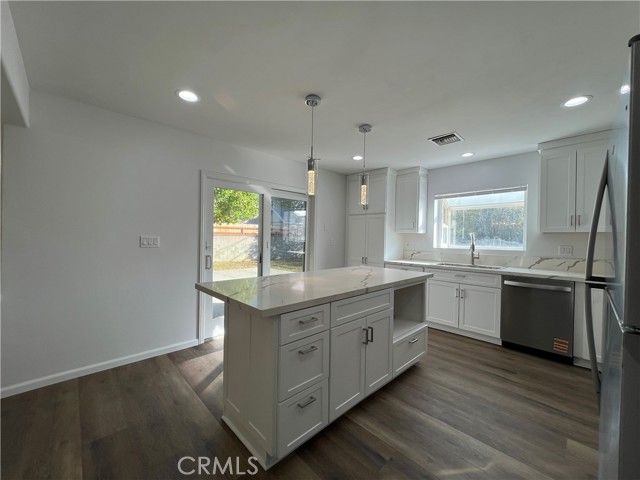 18708 Keswick, Reseda (los Angeles), CA 91335