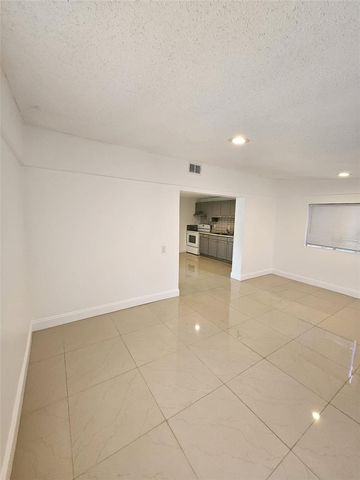 6004 FORTUNE PLACE, Apollo Beach, FL 33572