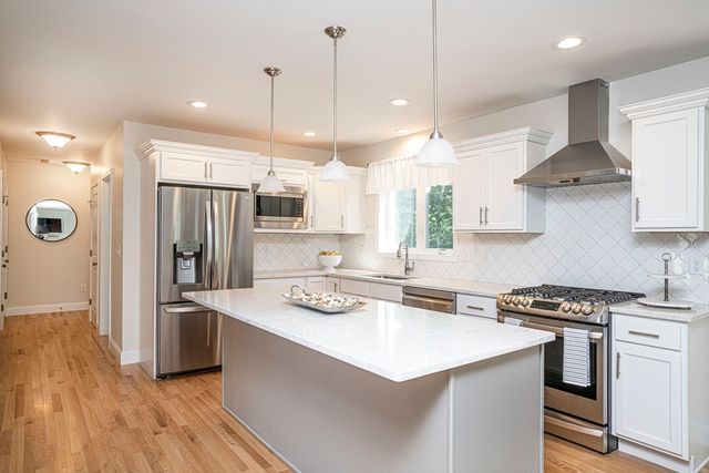 25 Foxtail Lane, Raynham, MA 02767
