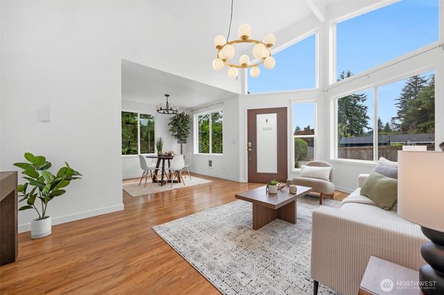 10530 124th Avenue NE, Kirkland, WA 98033