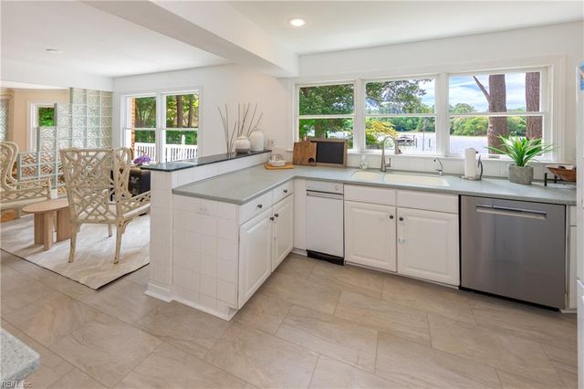 1212 Witchduck Bay CT, Virginia Beach, VA 23455
