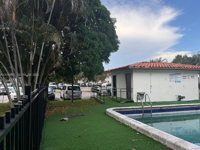400 NW 65th Avenue 202, Margate, FL 33063