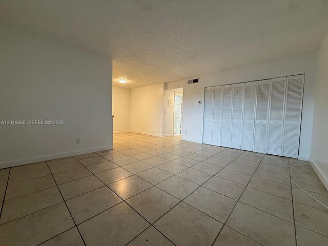 400 NW 65th Avenue 202, Margate, FL 33063