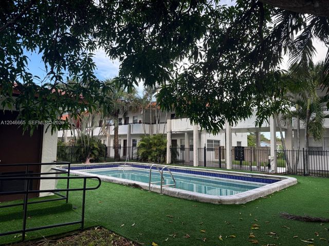 400 NW 65th Avenue 202, Margate, FL 33063