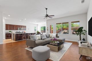 9904 Toscana Drive, Bakersfield, CA 93306