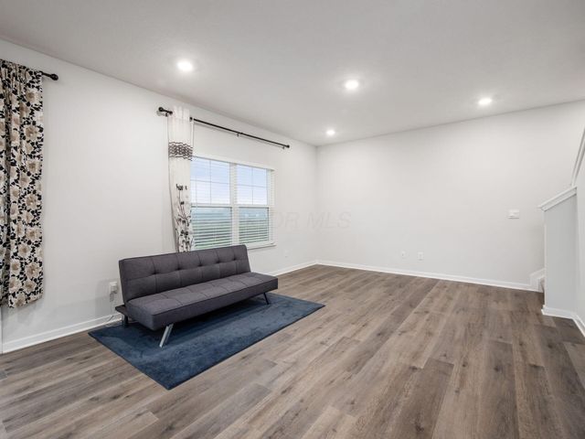 6263 Darby Plains Street, Columbus, OH 43228