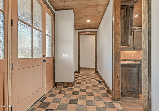 136 Farmhouse Village Trail, Butler, TN 37640