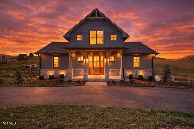 136 Farmhouse Village Trail, Butler, TN 37640