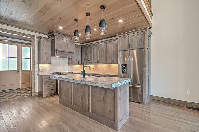 136 Farmhouse Village Trail, Butler, TN 37640