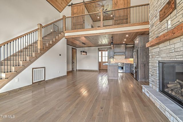 136 Farmhouse Village Trail, Butler, TN 37640