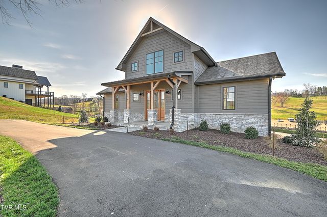 136 Farmhouse Village Trail, Butler, TN 37640