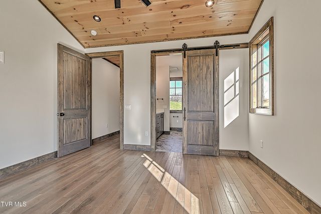 136 Farmhouse Village Trail, Butler, TN 37640