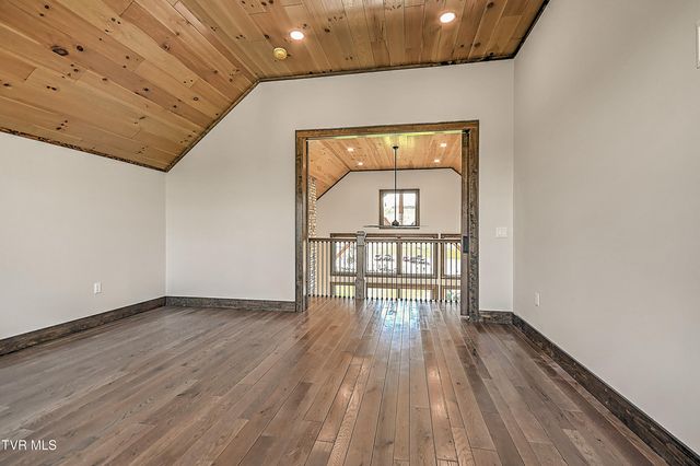 136 Farmhouse Village Trail, Butler, TN 37640