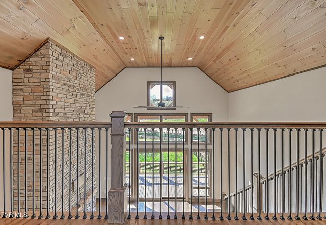 136 Farmhouse Village Trail, Butler, TN 37640