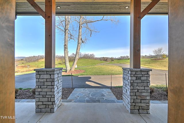 136 Farmhouse Village Trail, Butler, TN 37640